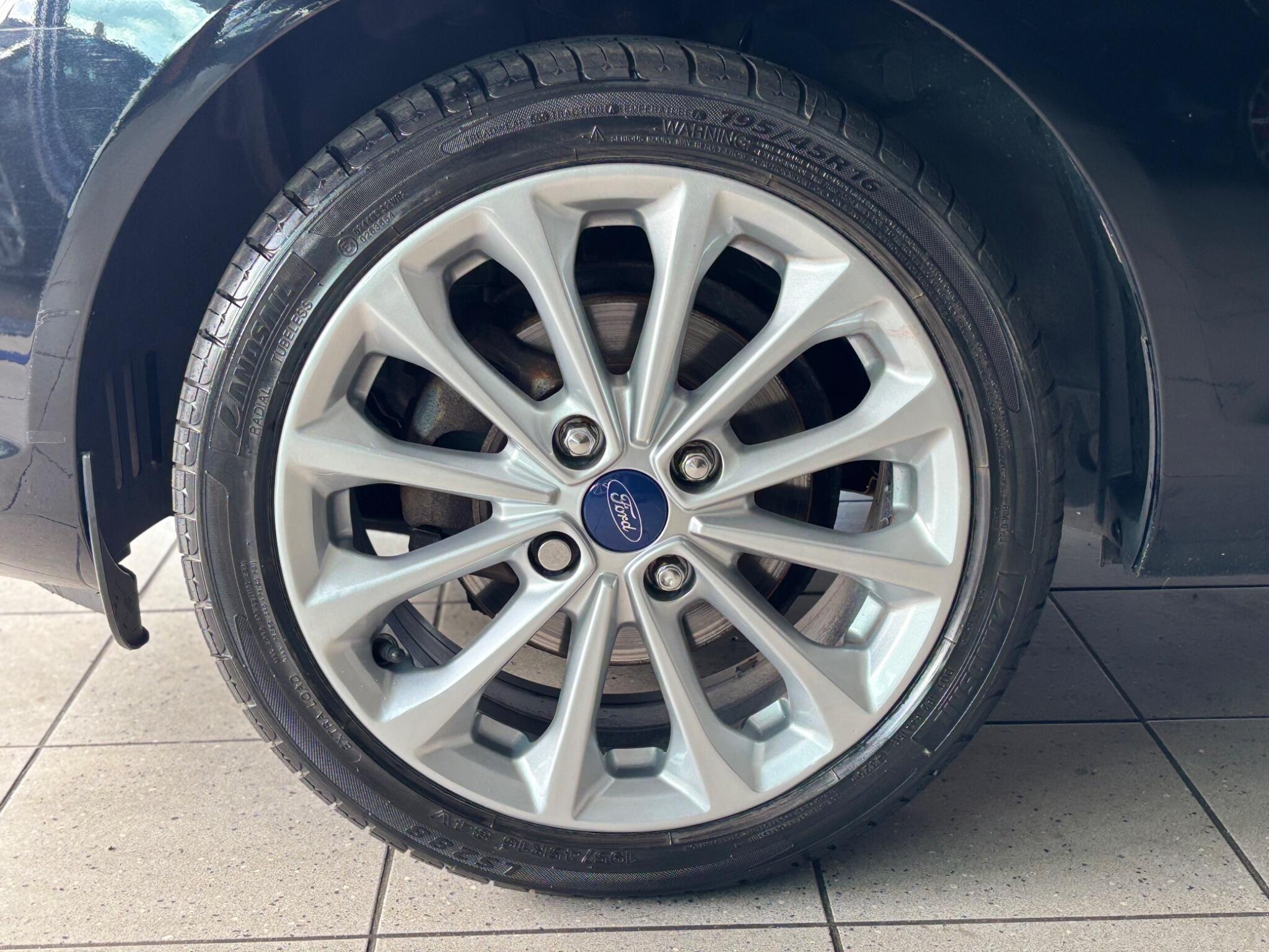 Ford Fiesta view 19