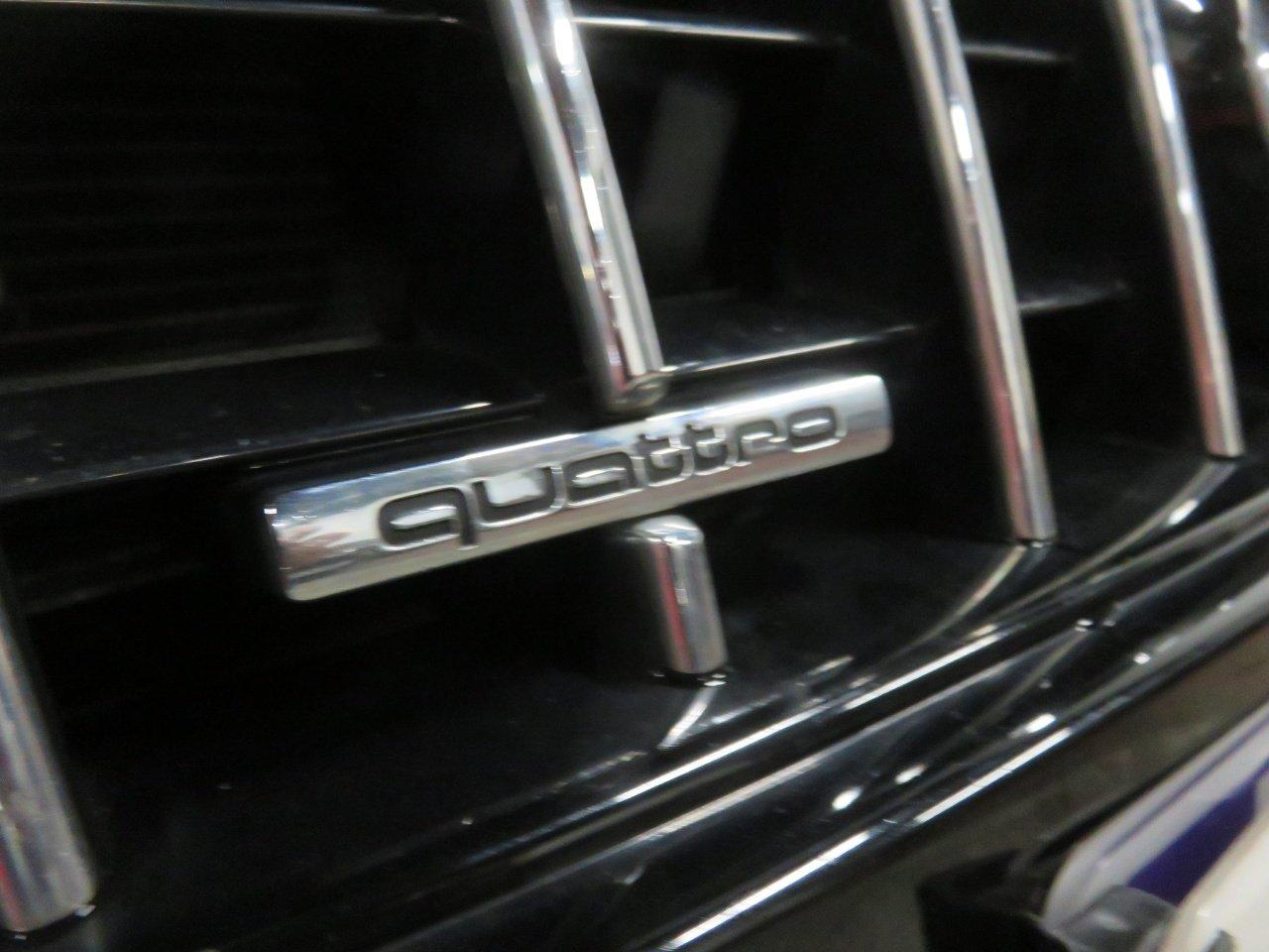 Audi Q7 view 20