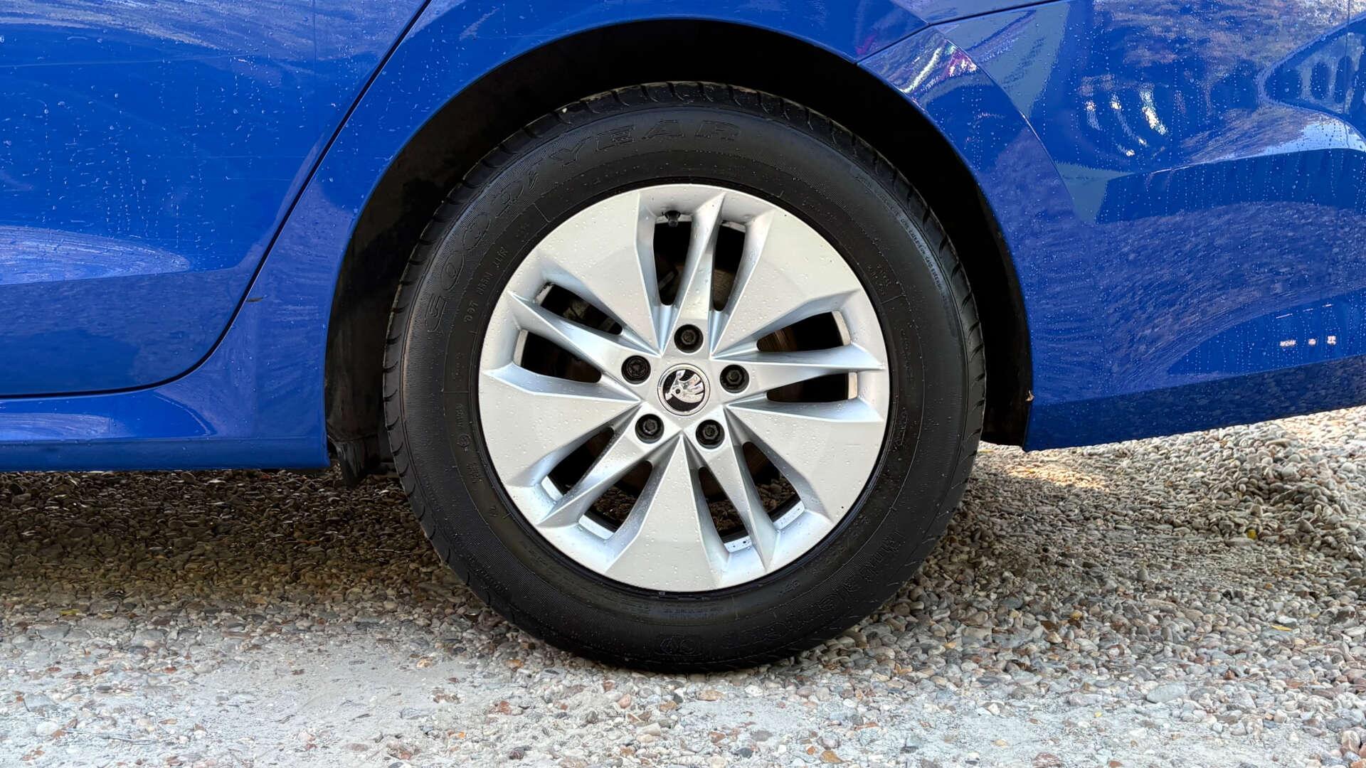 Skoda Octavia view 35