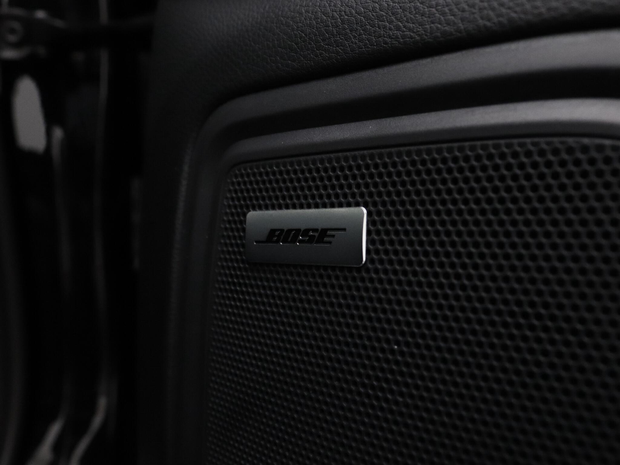 Porsche Macan view 28