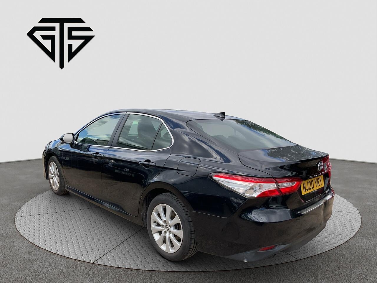 Toyota Camry view 6