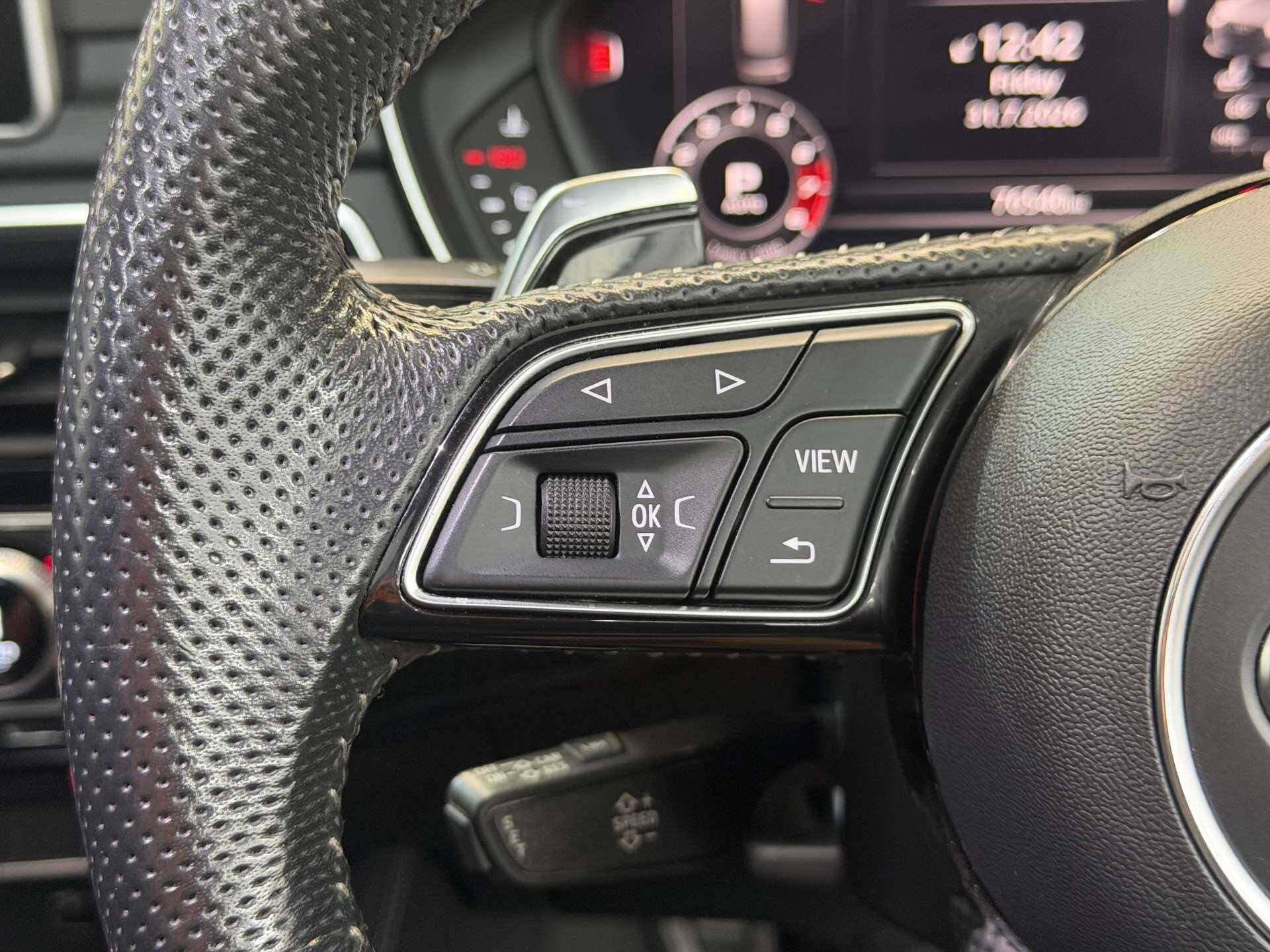 Audi RS4 view 29