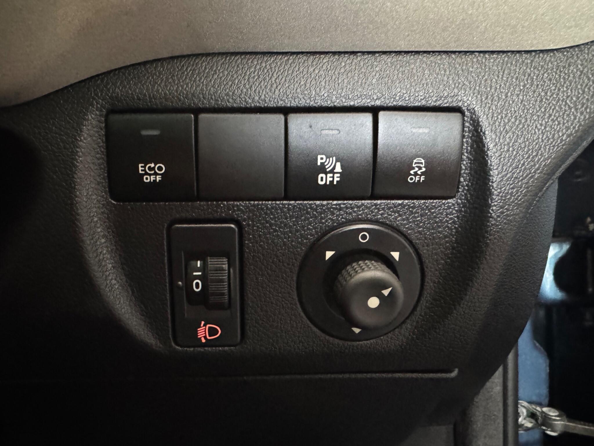 2014 Citroen Berlingo 1.6 e-HDi Airdream XTR Multispace MPV ETG6 Euro 5 (s/s) 5dr • 41,000 miles image 39