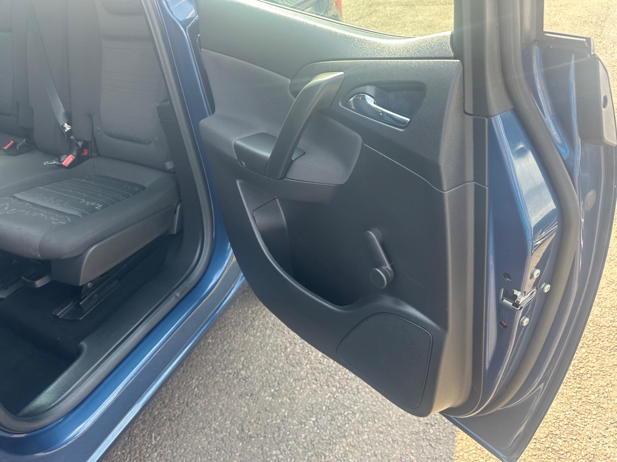 Vauxhall Meriva view 28