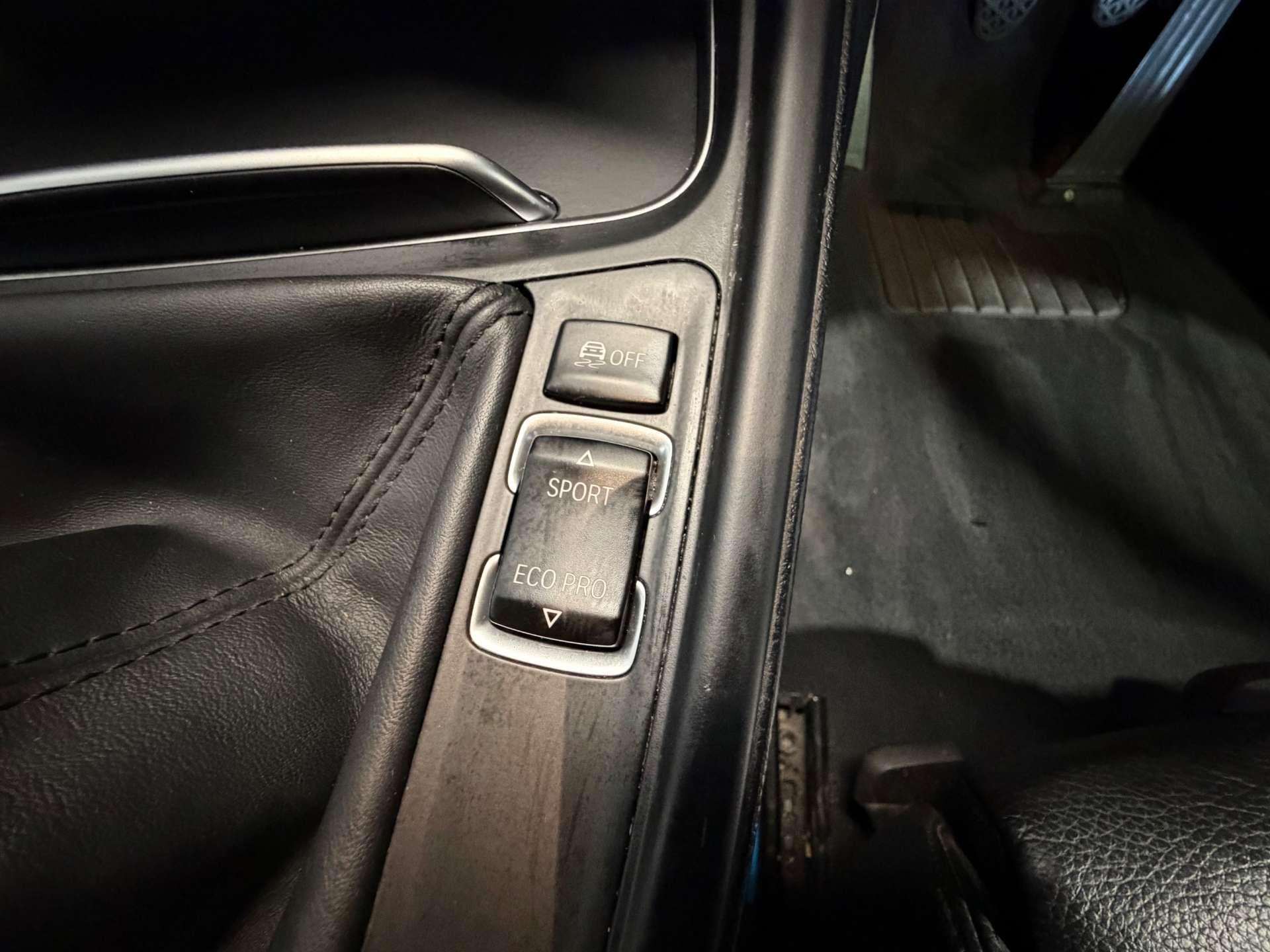 BMW 3 Series view 28
