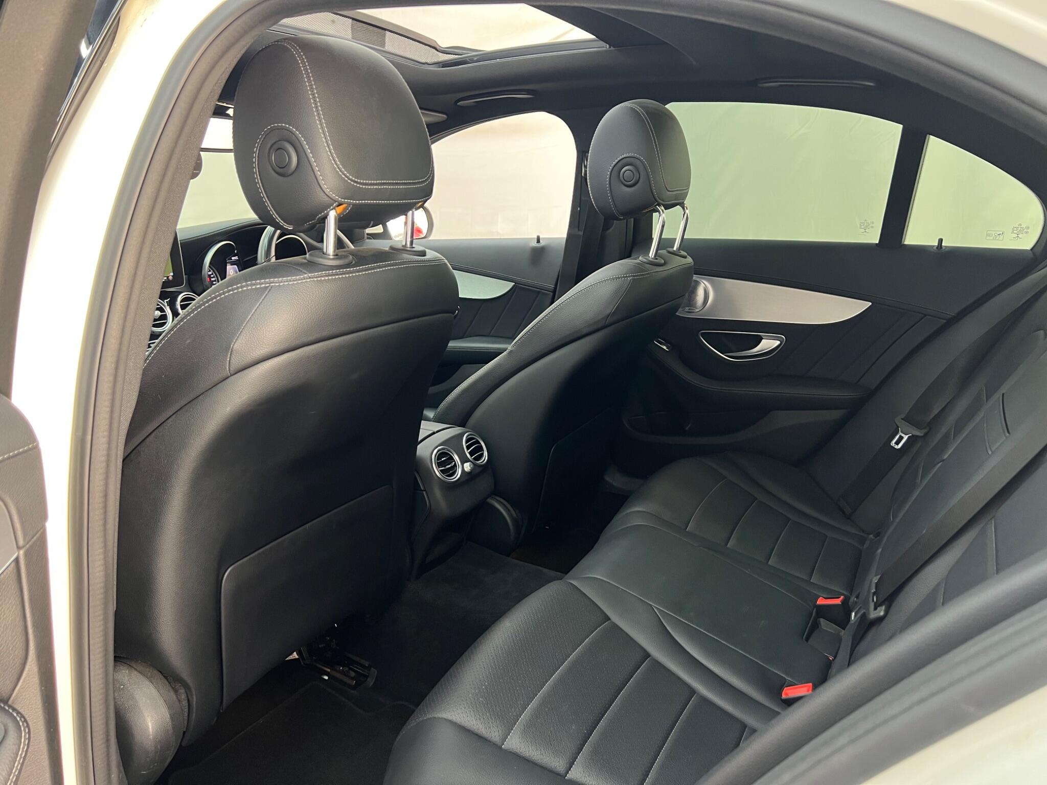 Mercedes-Benz C Class view 23