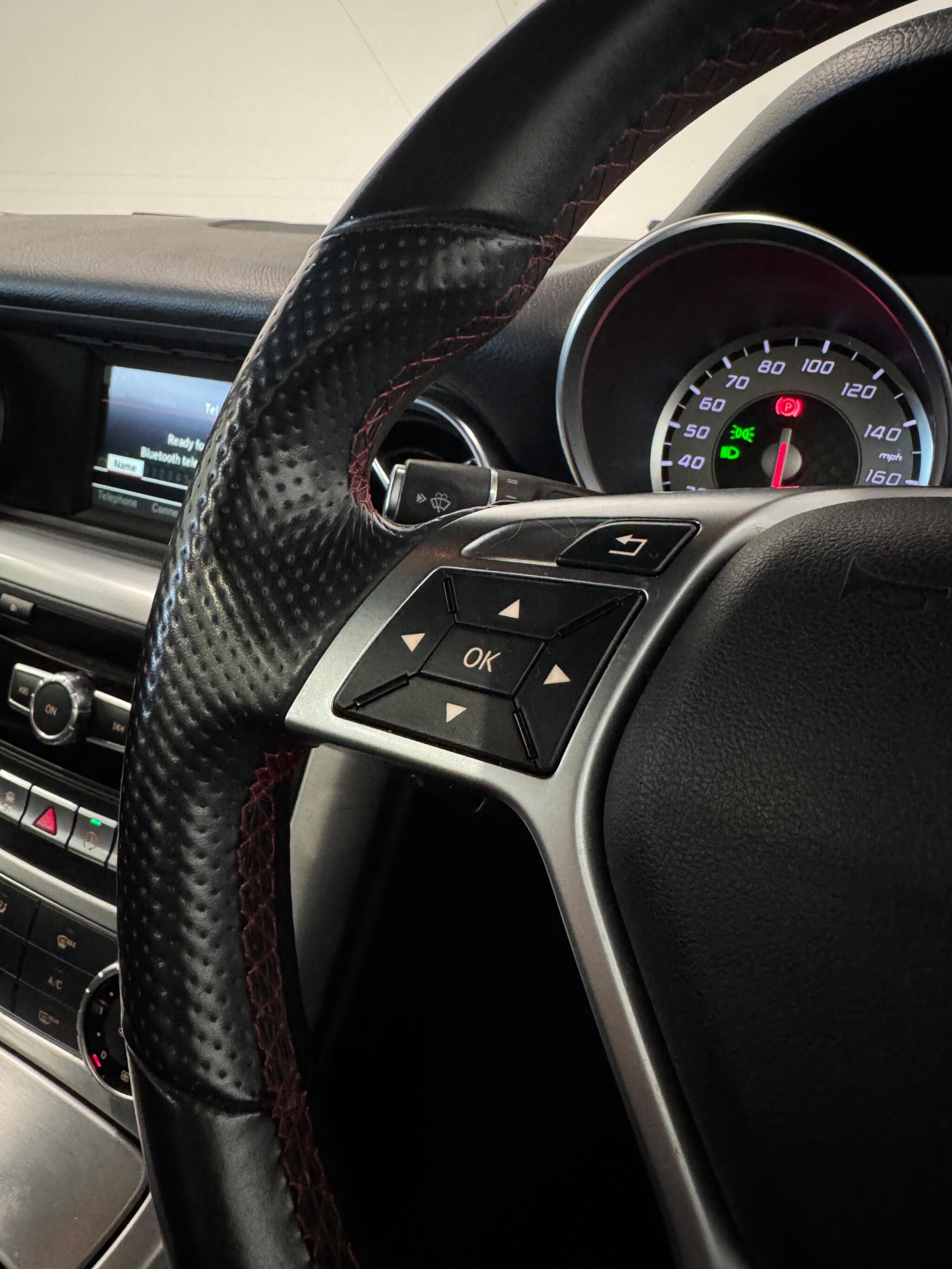 Mercedes-Benz SLK view 26