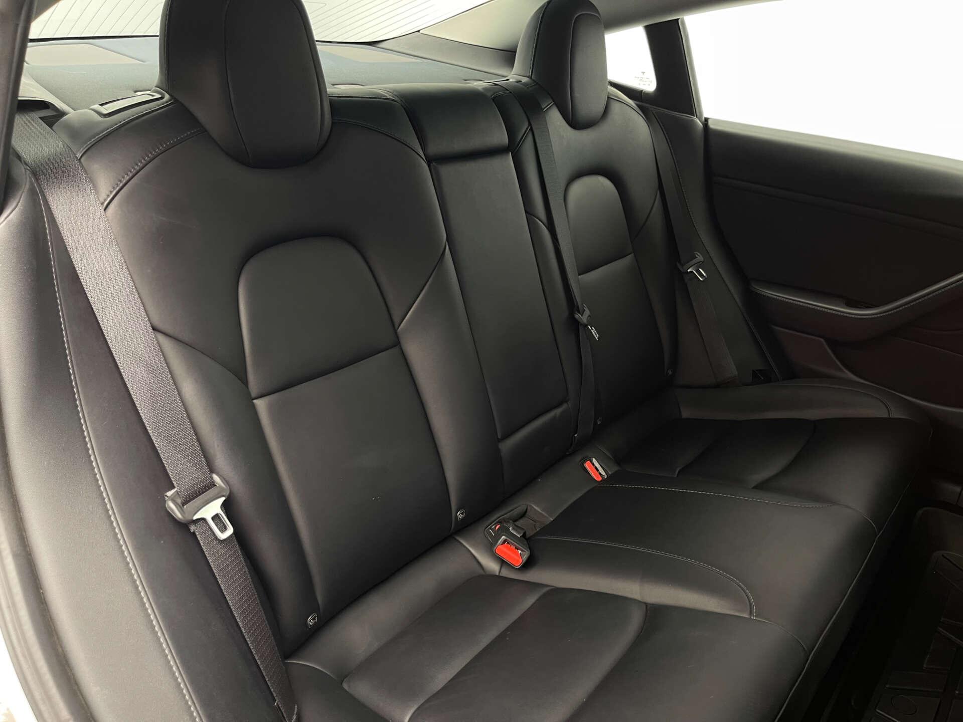 Tesla Model 3 view 16