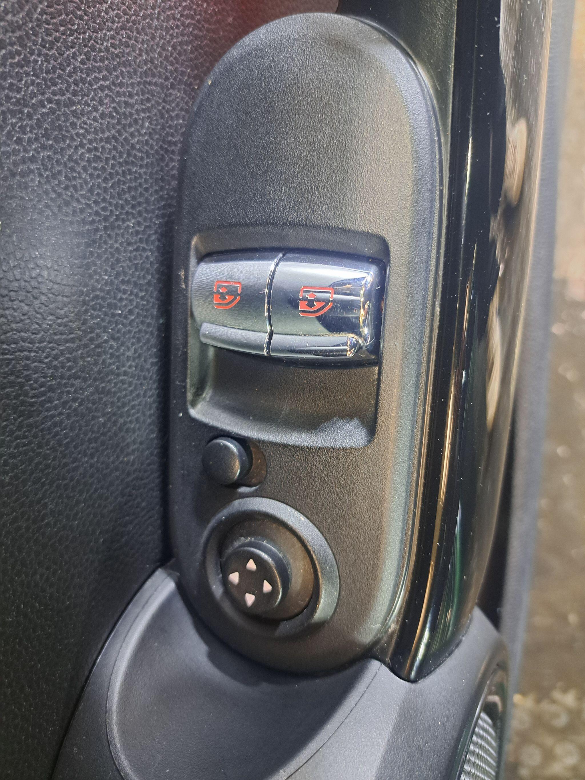 Mini Cooper view 23