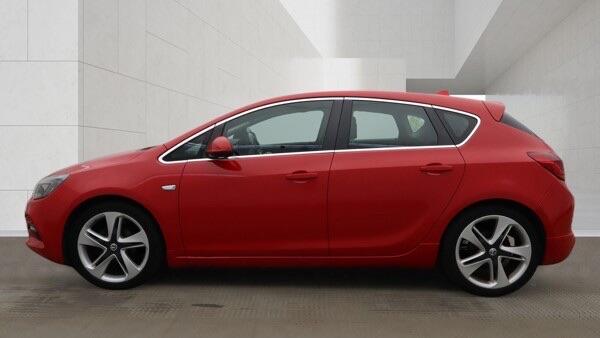 Vauxhall Astra view 6