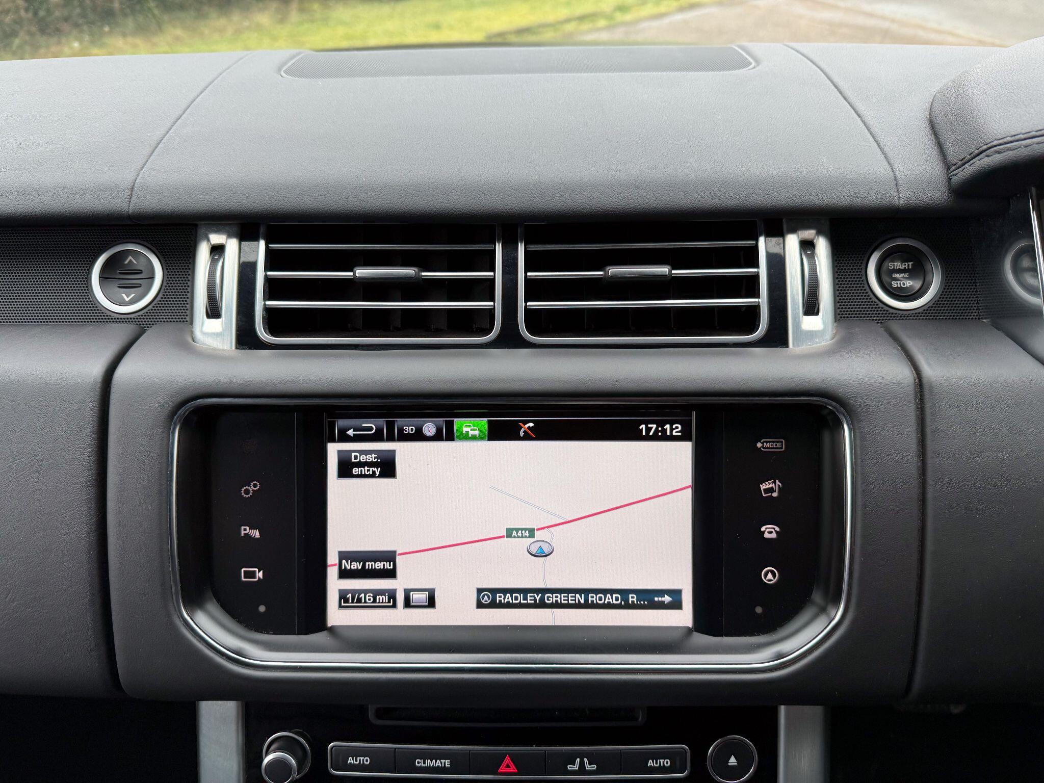 Land Rover Range Rover view 17