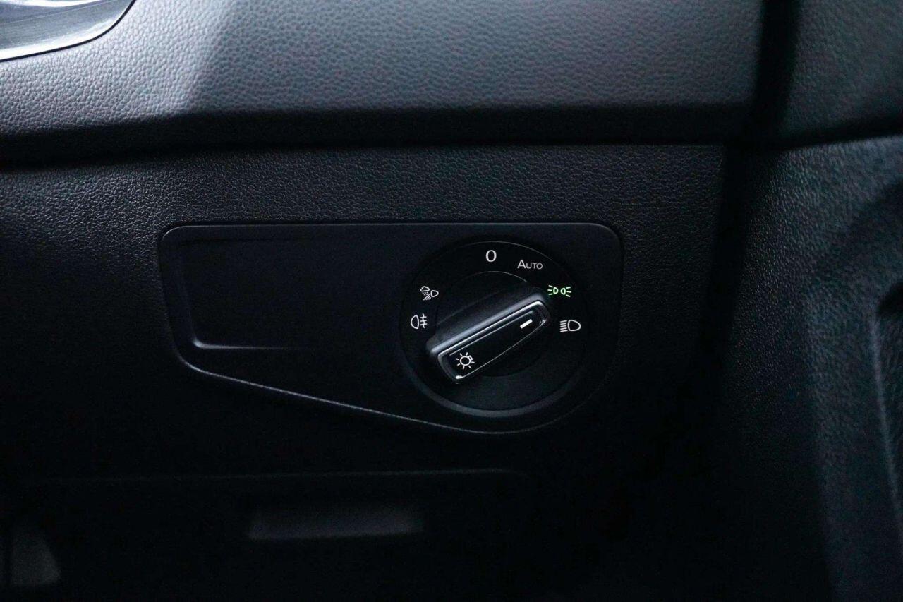 Volkswagen Tiguan view 49