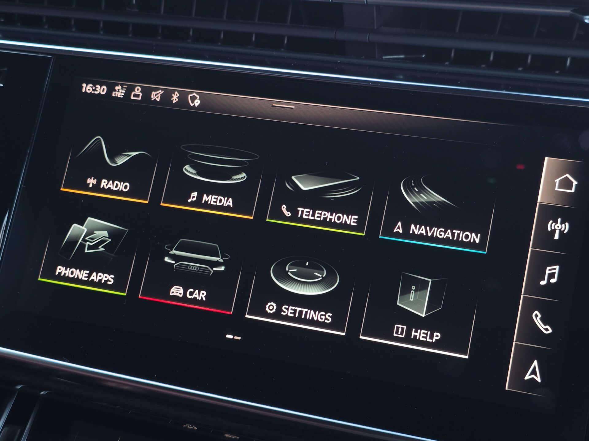 Audi SQ7 view 37