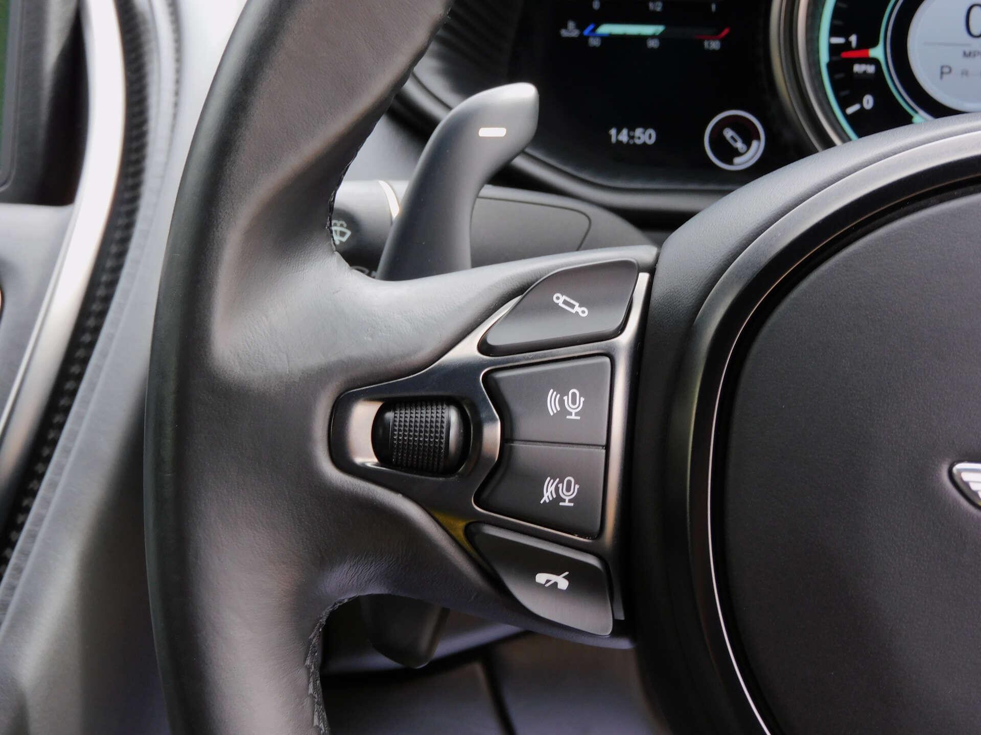 Aston Martin DB11 view 44