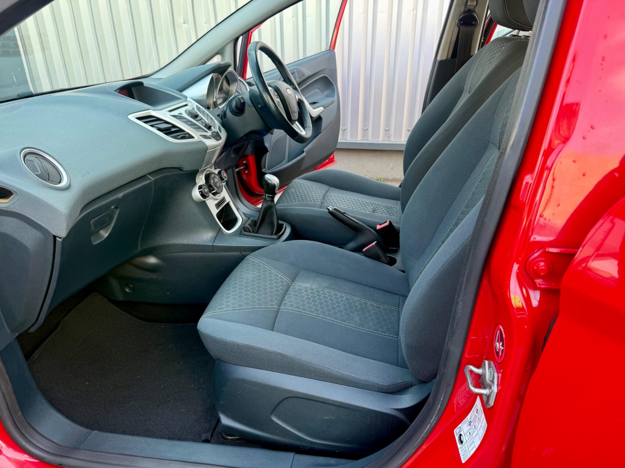 Ford Fiesta view 23