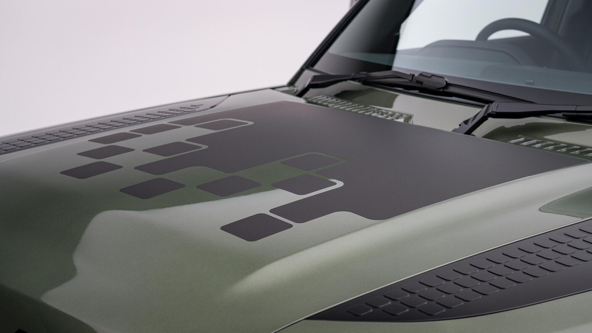 Land Rover Defender view 37