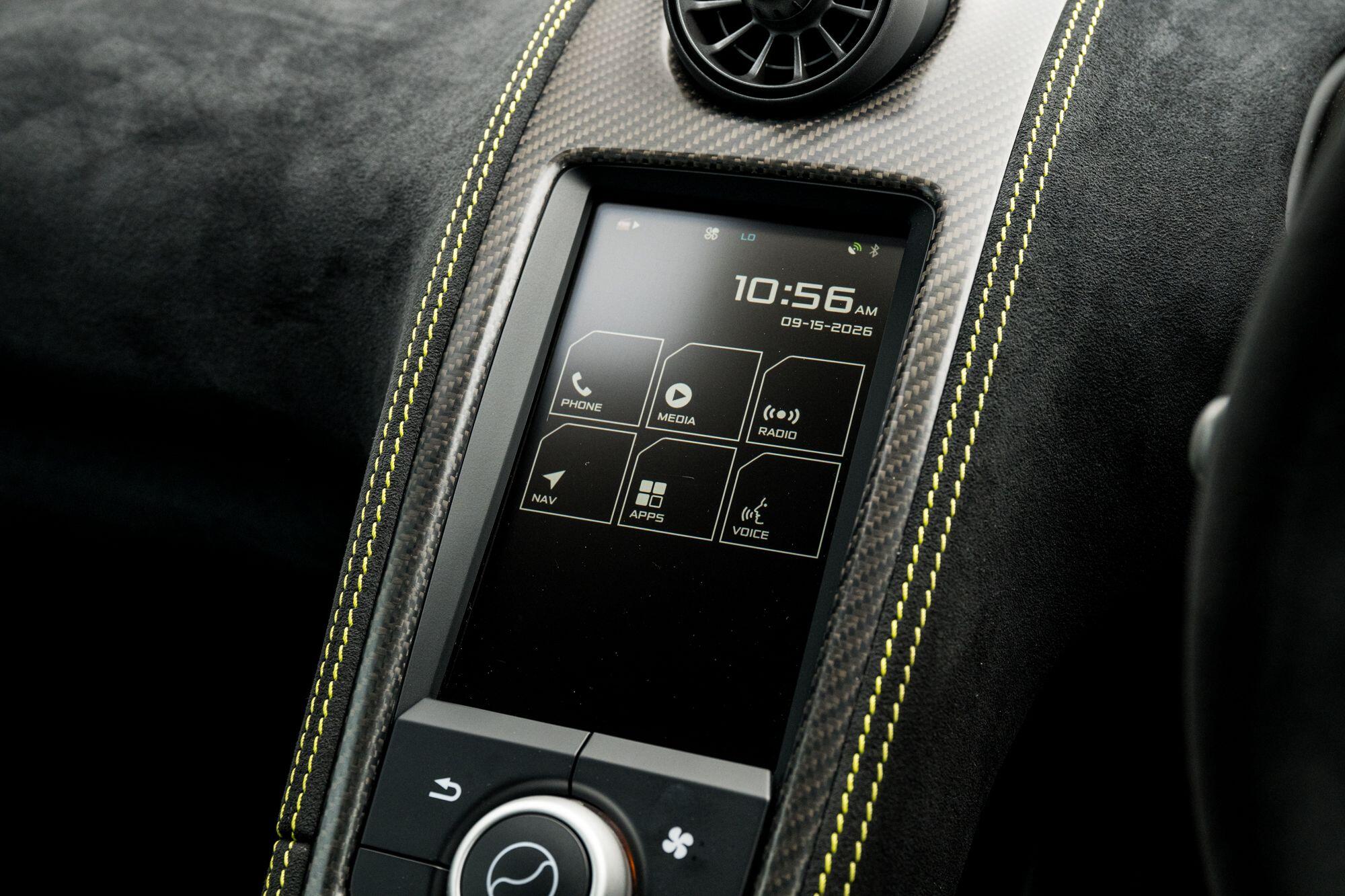McLaren 675LT view 51