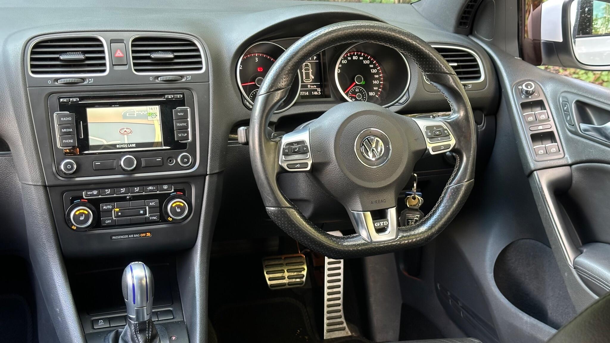Volkswagen Golf view 28