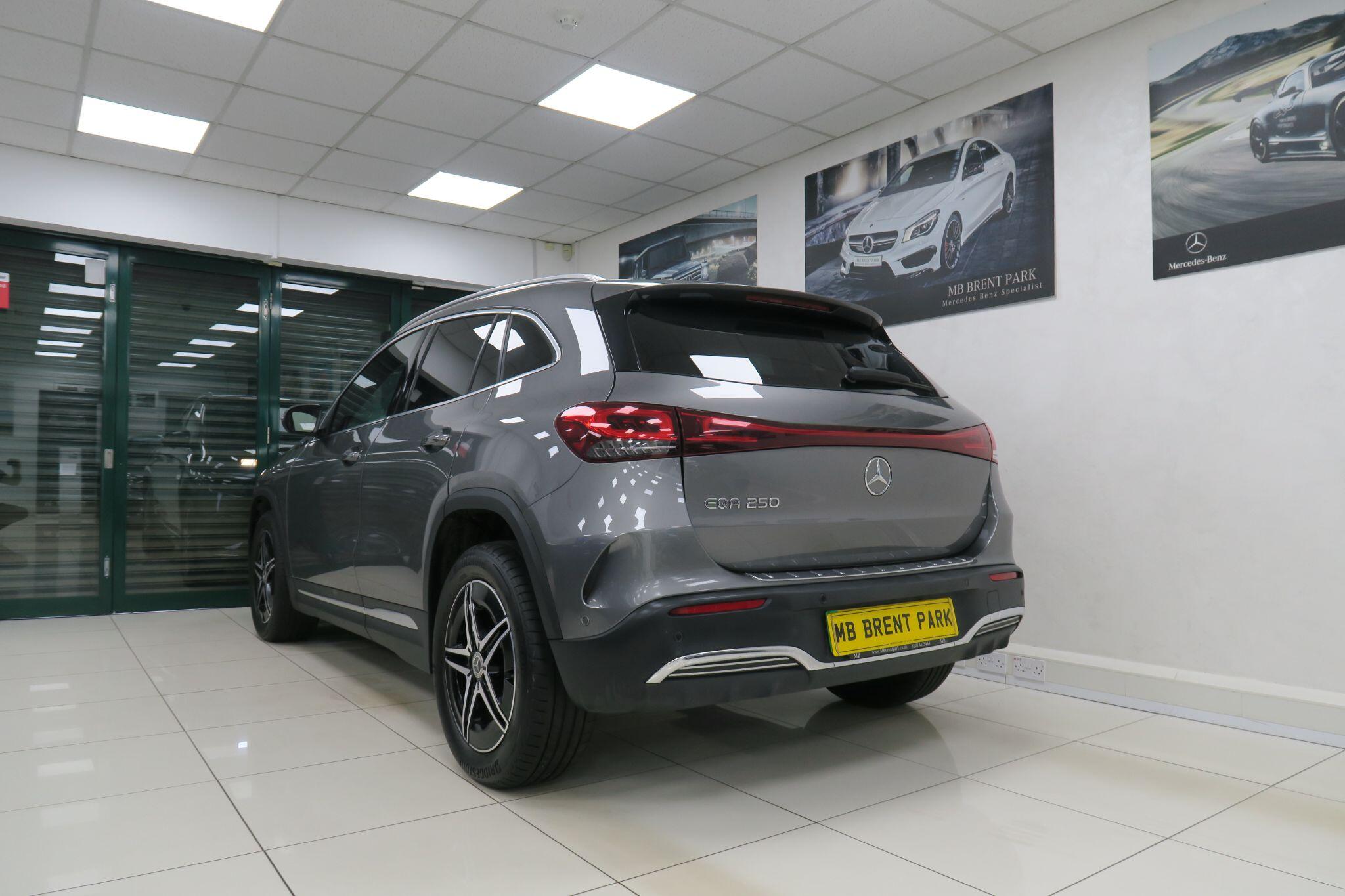 Mercedes-Benz Eqa view 5