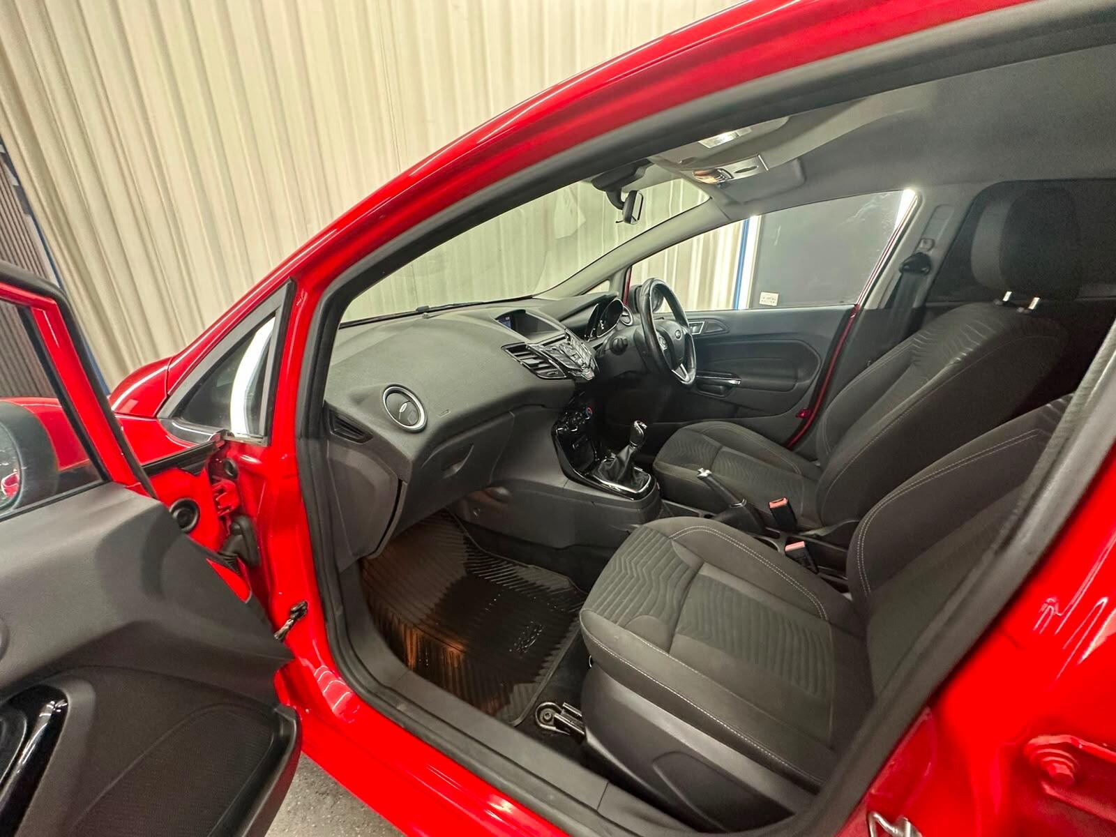 Ford Fiesta view 26