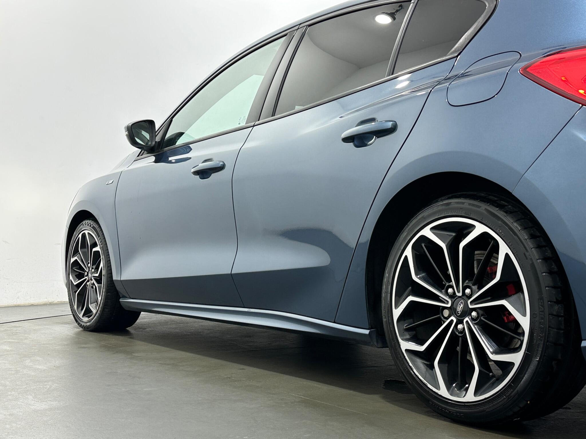 Ford Focus view 51