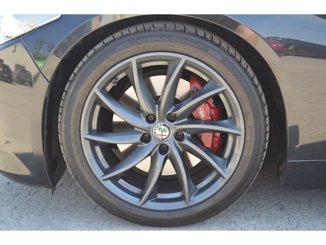 Alfa Romeo Giulia view 57