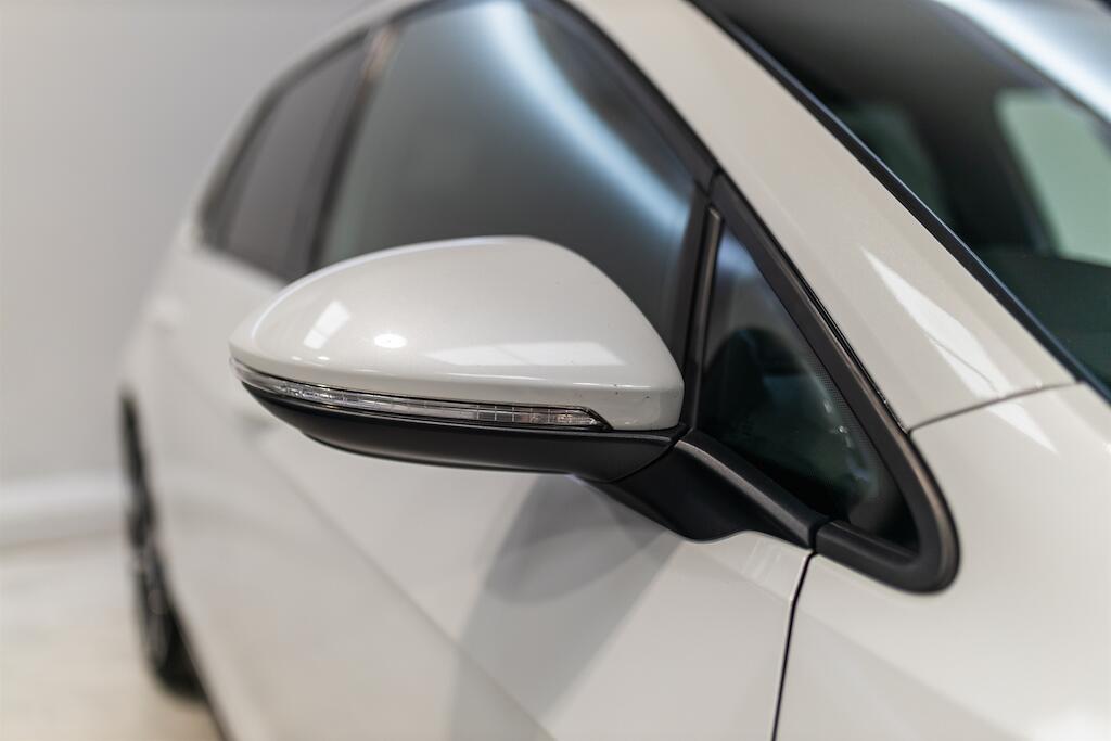 Volkswagen Golf view 16