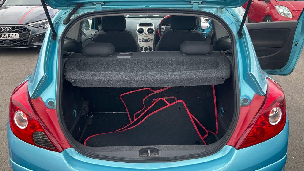 Vauxhall Corsa view 5