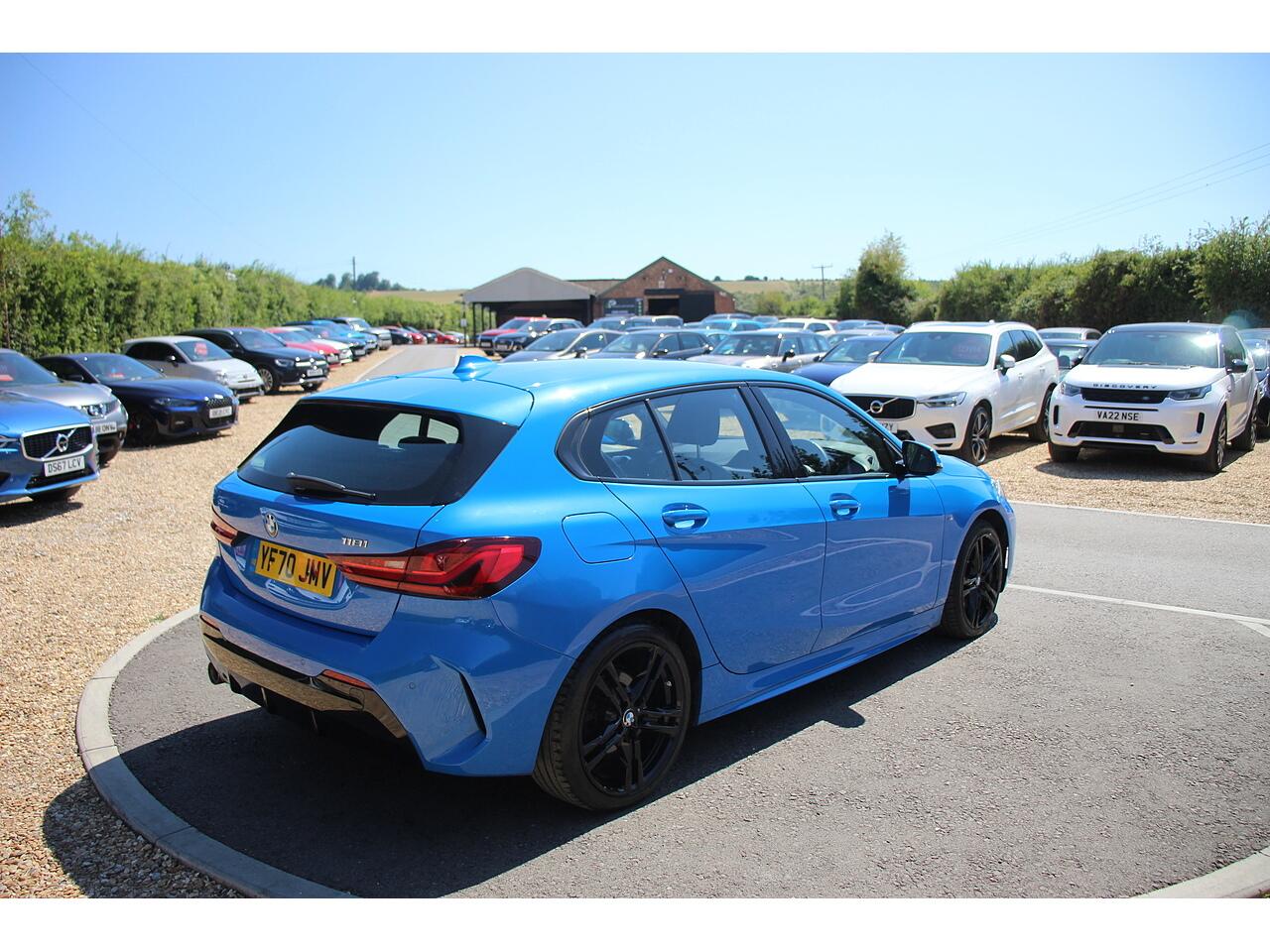 BMW 1 Series view 11