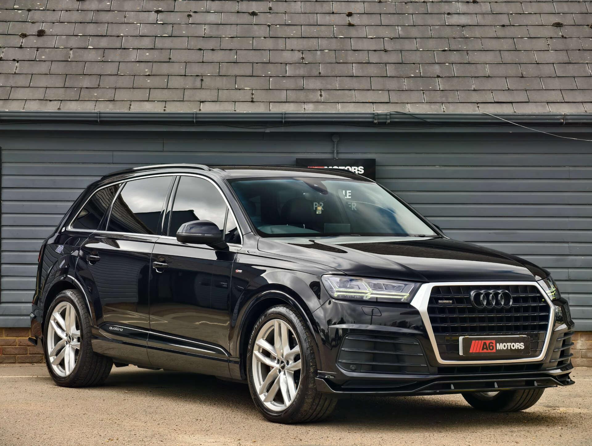 Audi Q7 main image