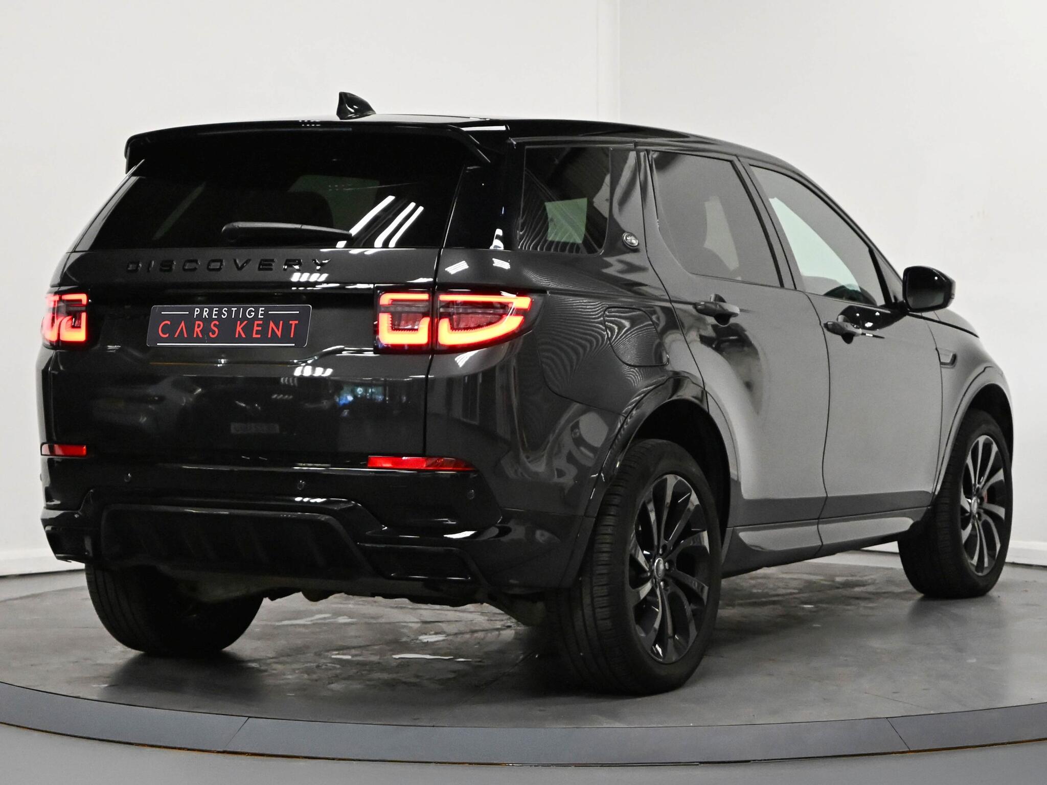 Land Rover Discovery Sport view 26