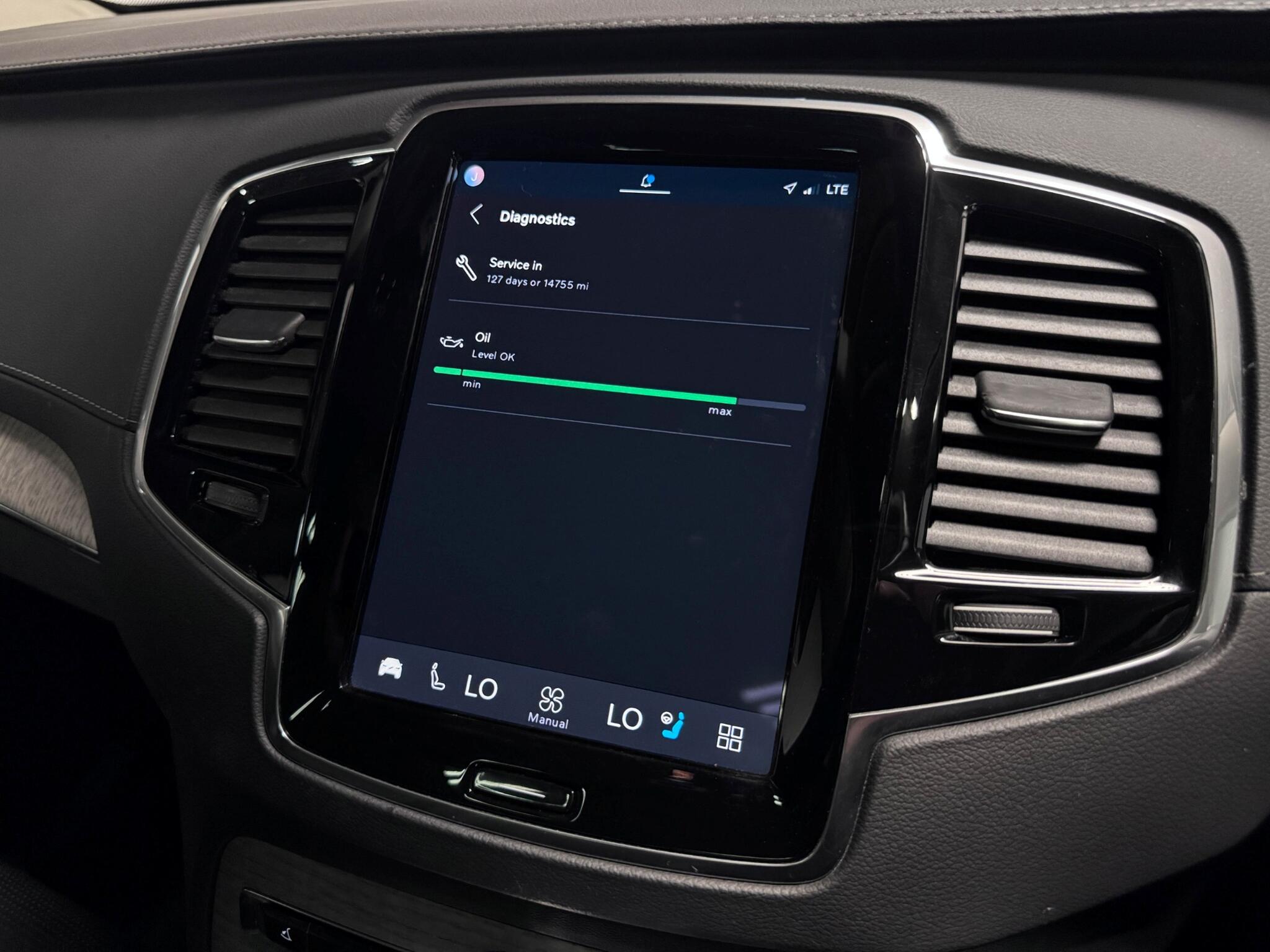 Volvo XC90 view 49