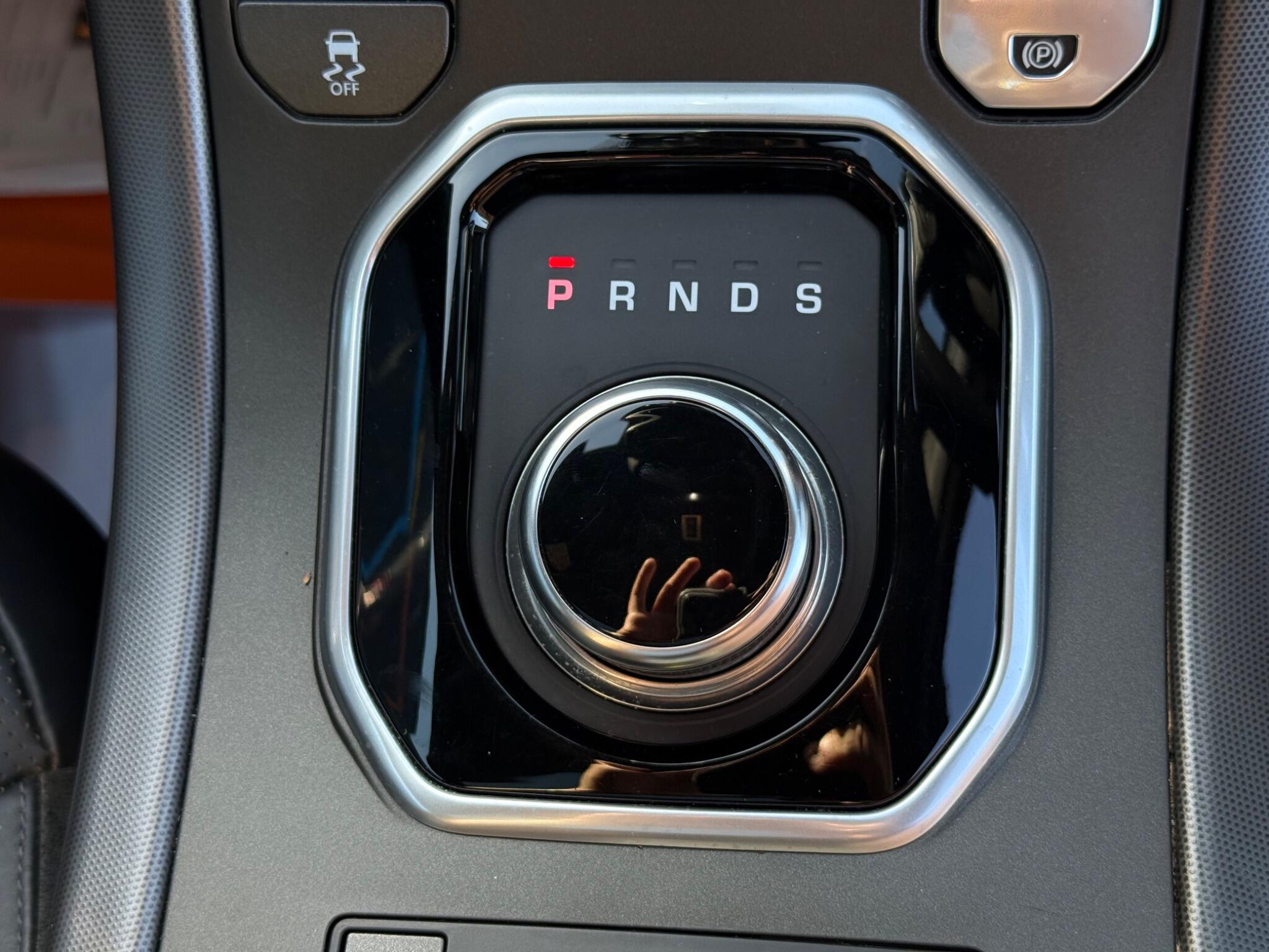 Land Rover Range Rover Evoque view 31