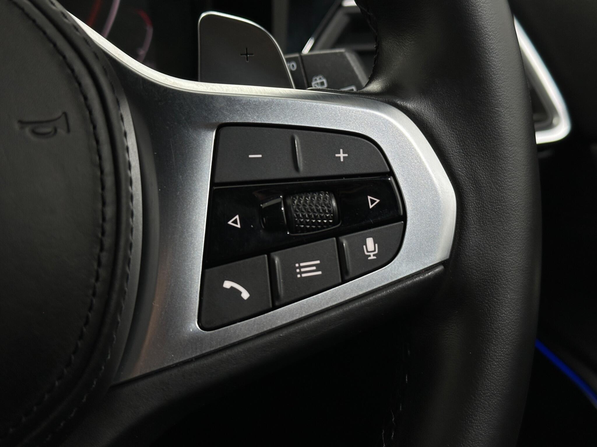 BMW 3 Series view 15