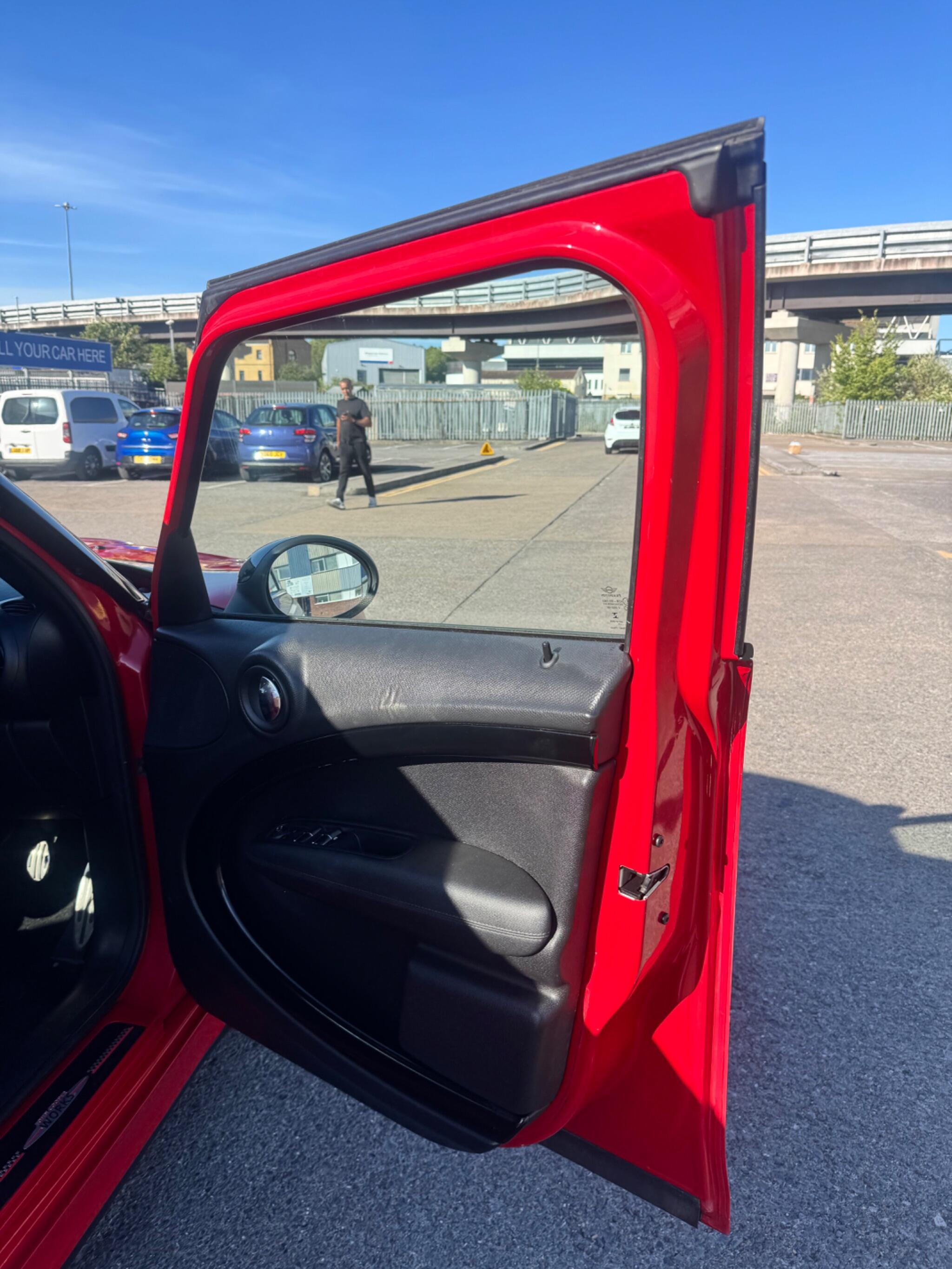 Mini Countryman view 27