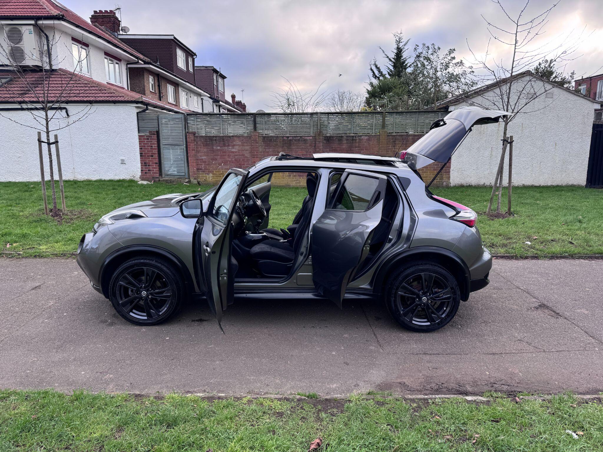 2015 Nissan Juke image 30