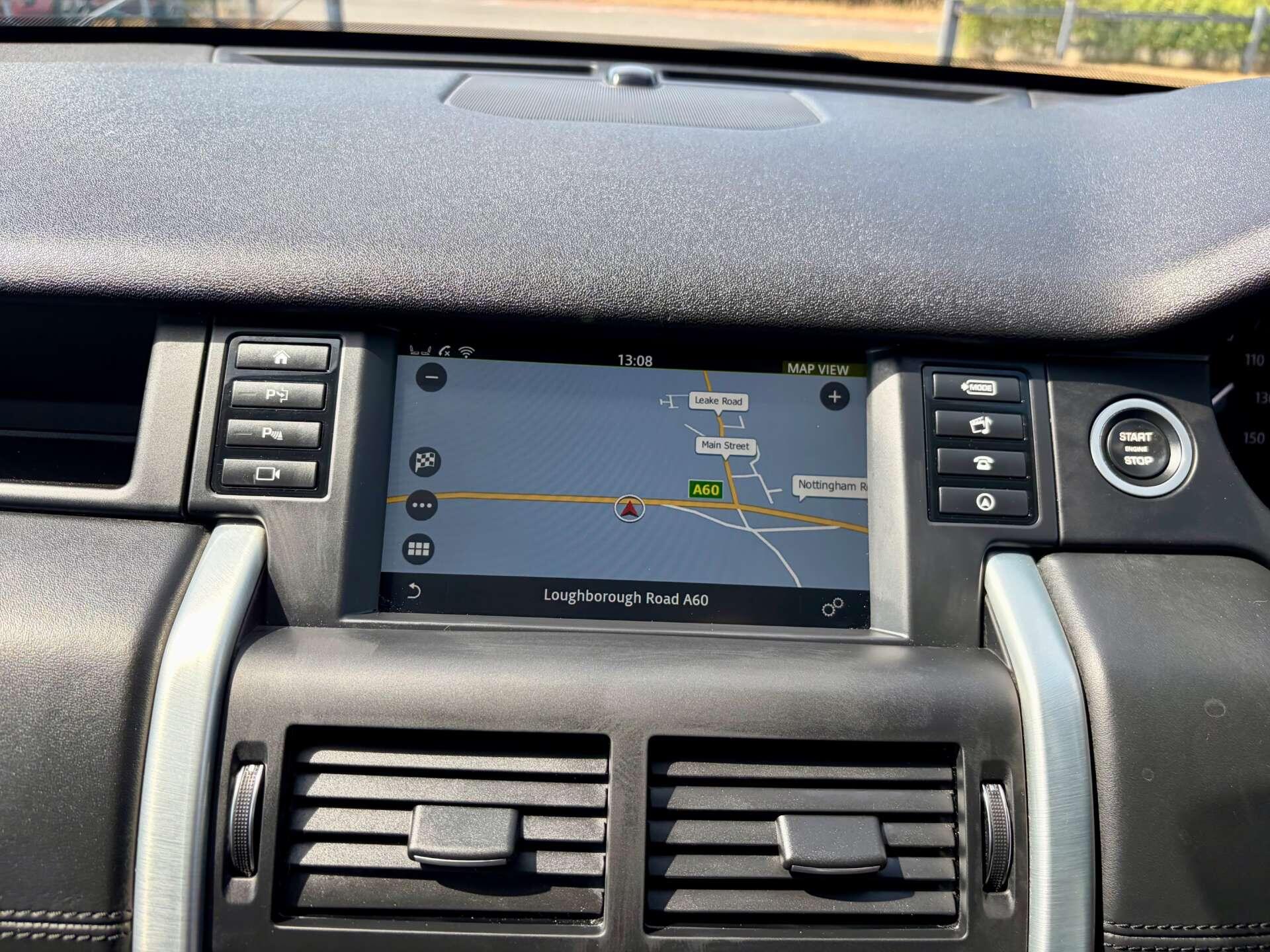 Land Rover Discovery Sport view 49