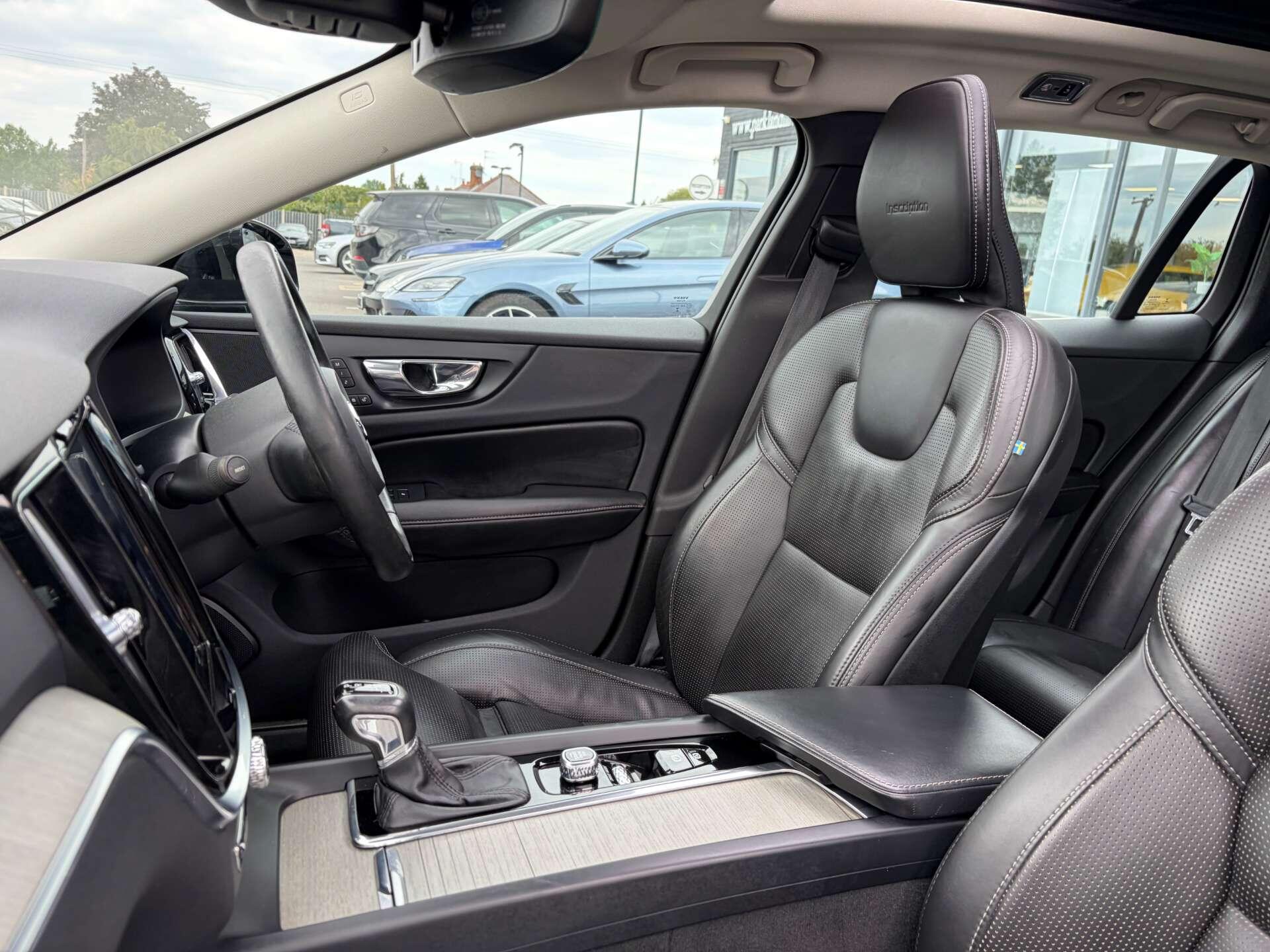 Volvo V60 view 18
