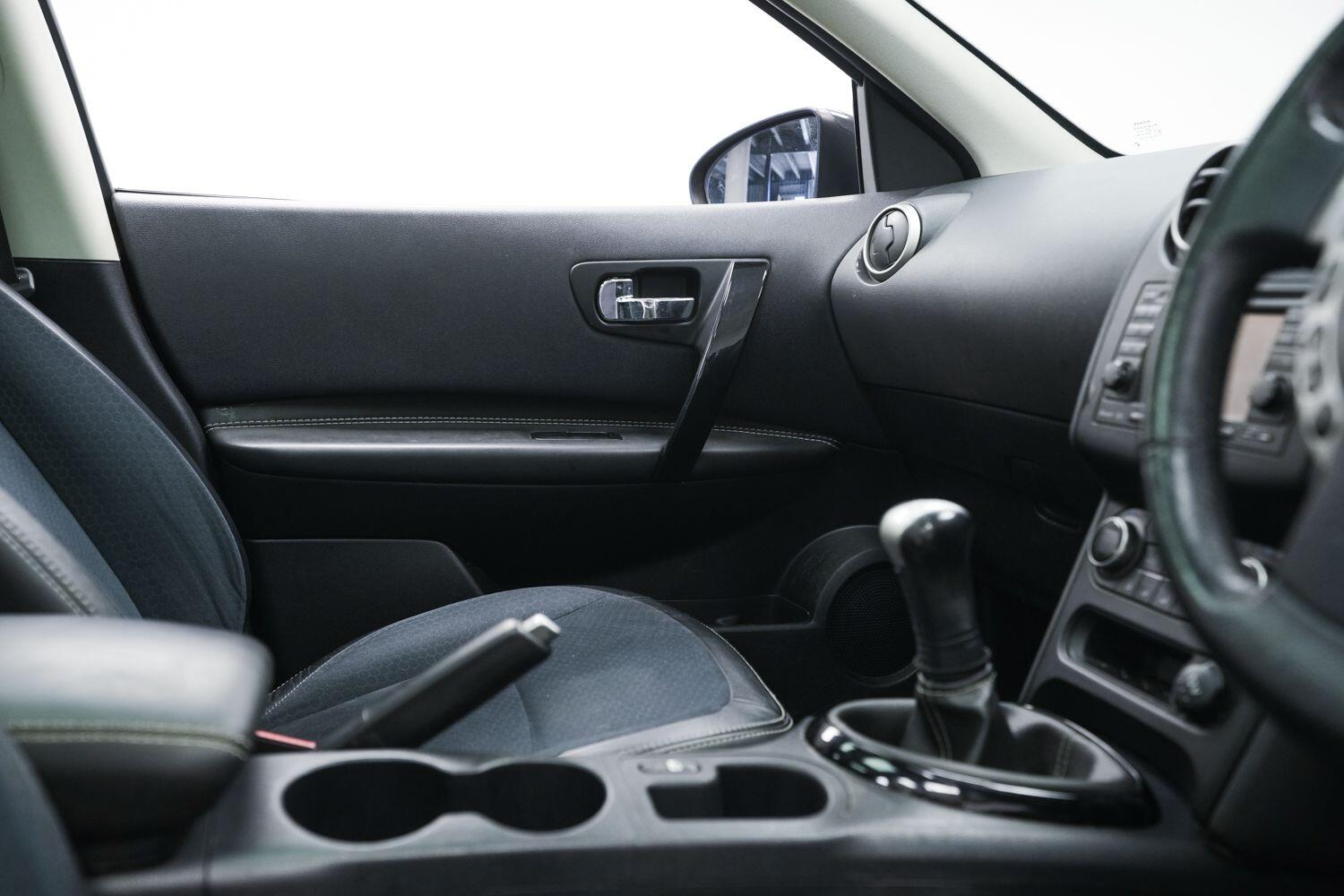 Nissan Qashqai+2 view 17
