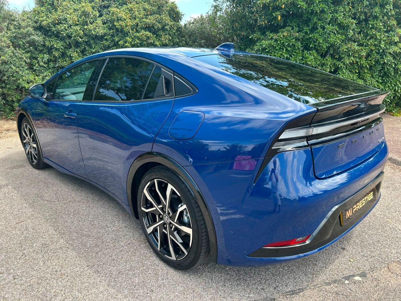 Toyota Prius view 29