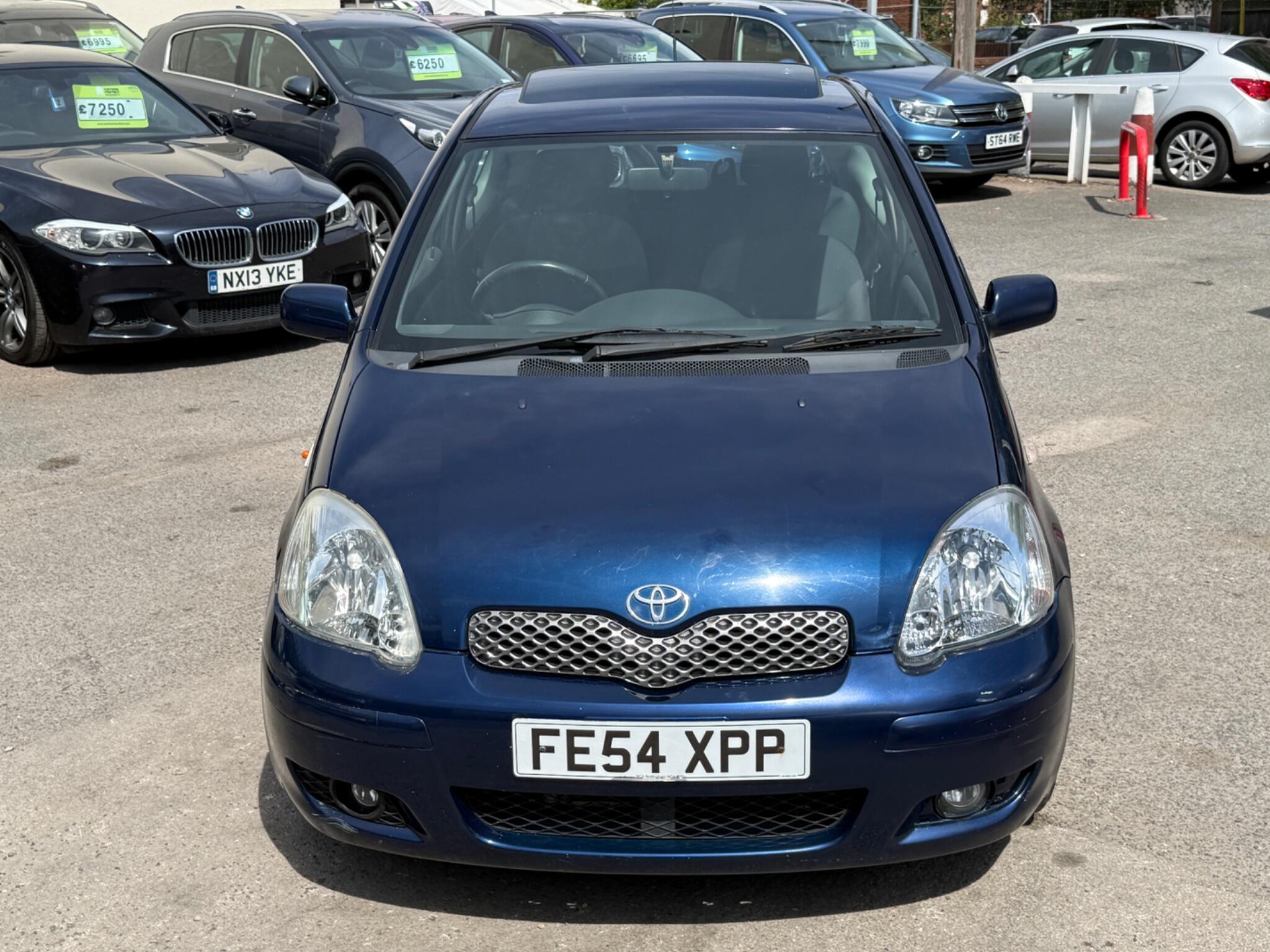Toyota Yaris - Image 7