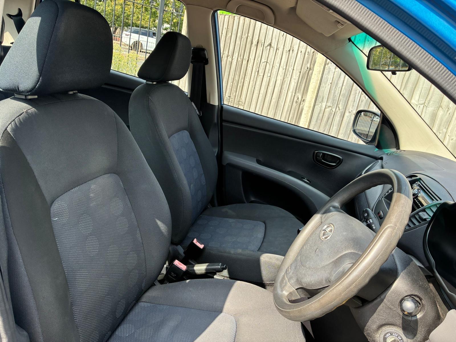 Hyundai i10 view 11