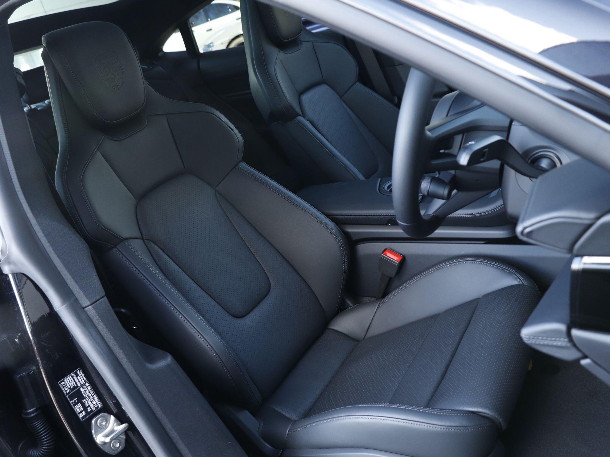 Porsche Taycan view 25
