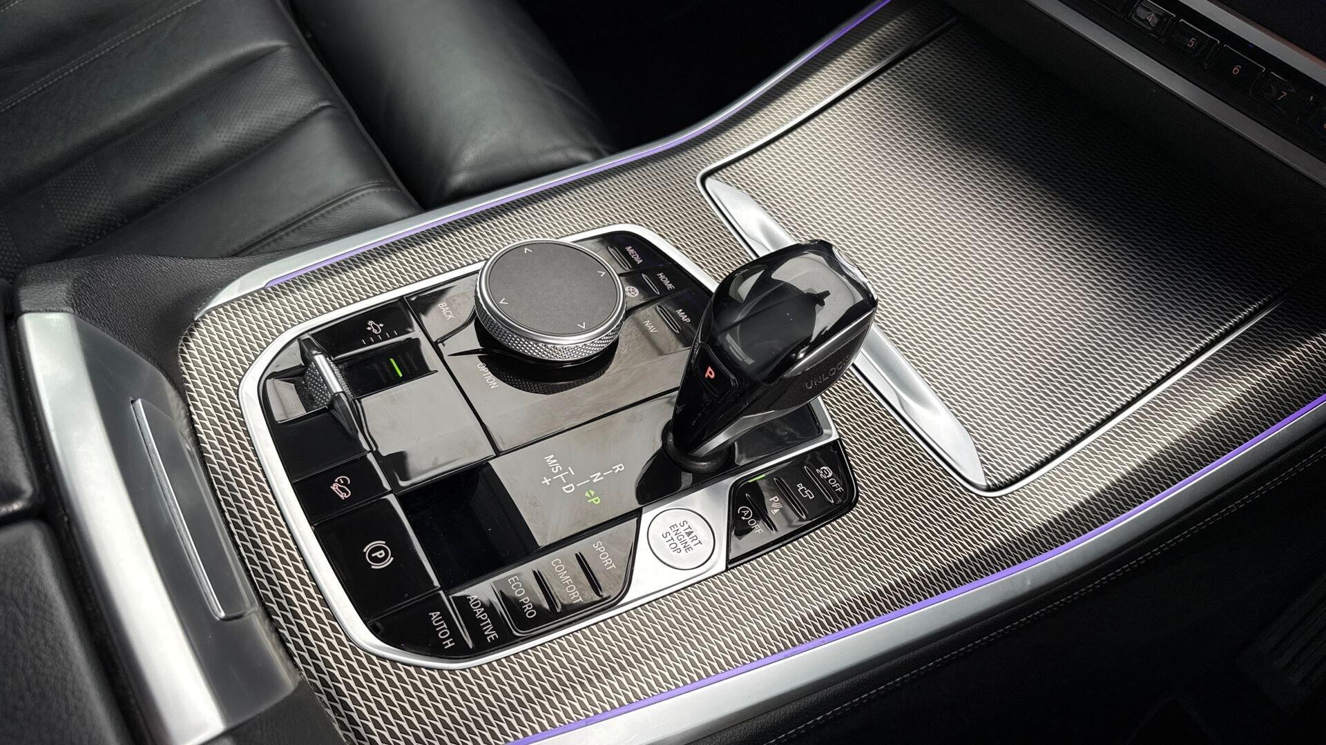 BMW X5 view 10