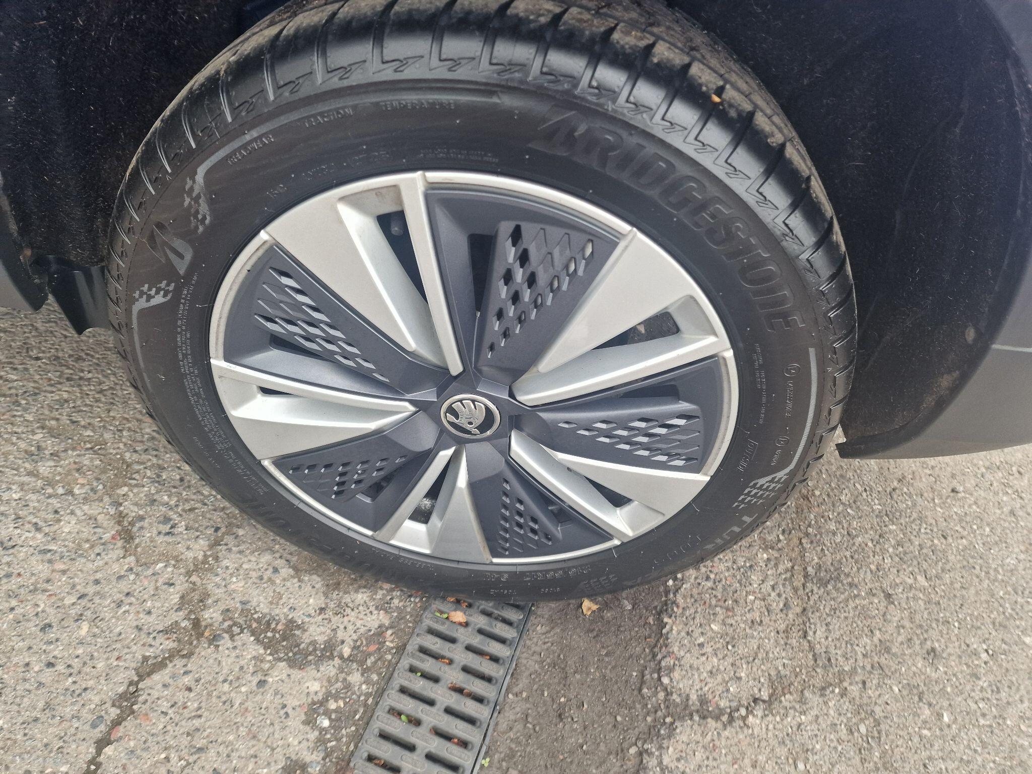 Skoda Karoq view 43