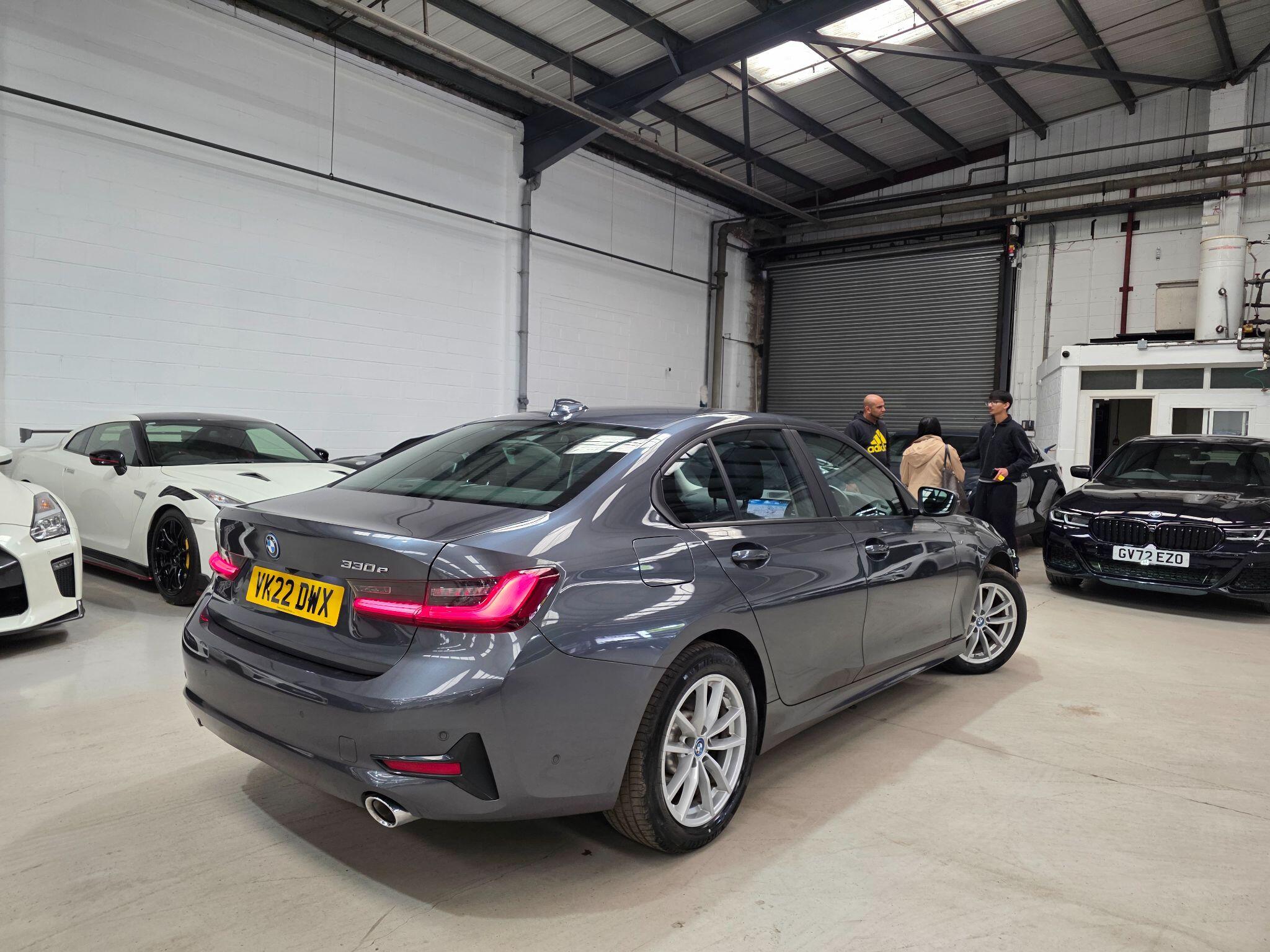 BMW 3 Series view 29