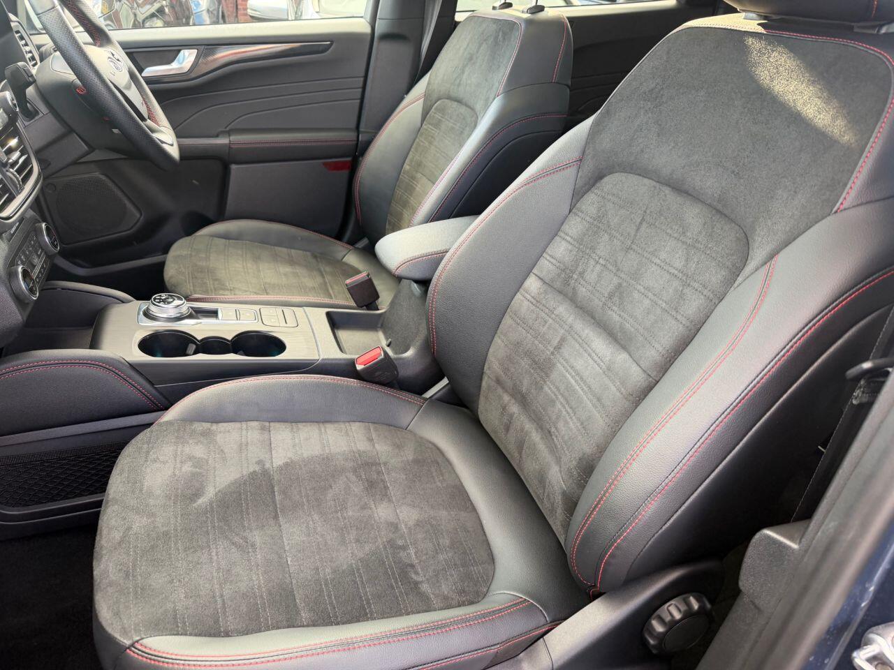 Ford Kuga view 44