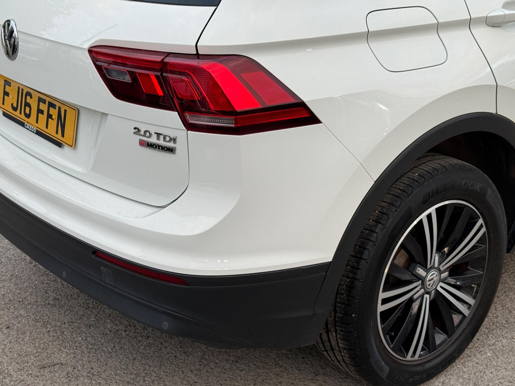 Volkswagen Tiguan - Image 26