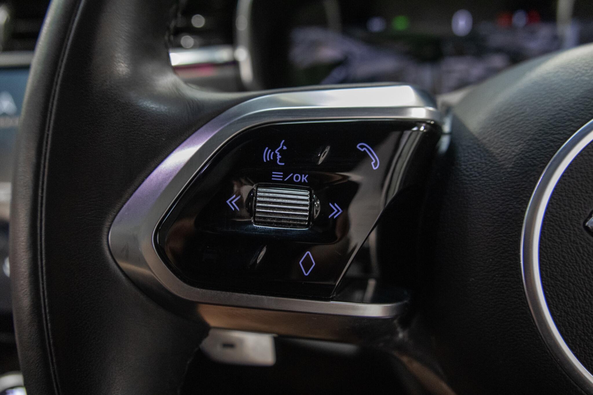 Jaguar F-Pace view 35