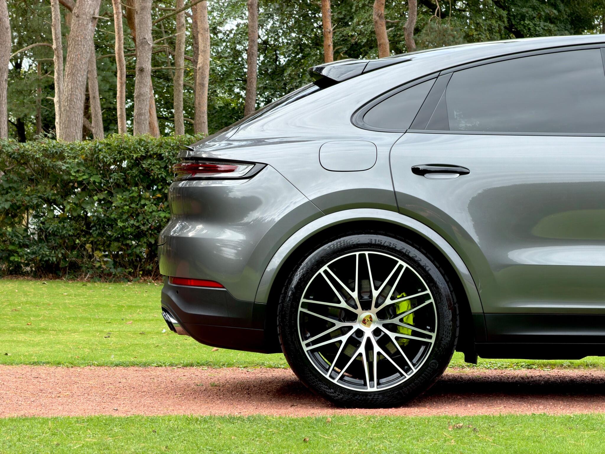 Porsche Cayenne view 6